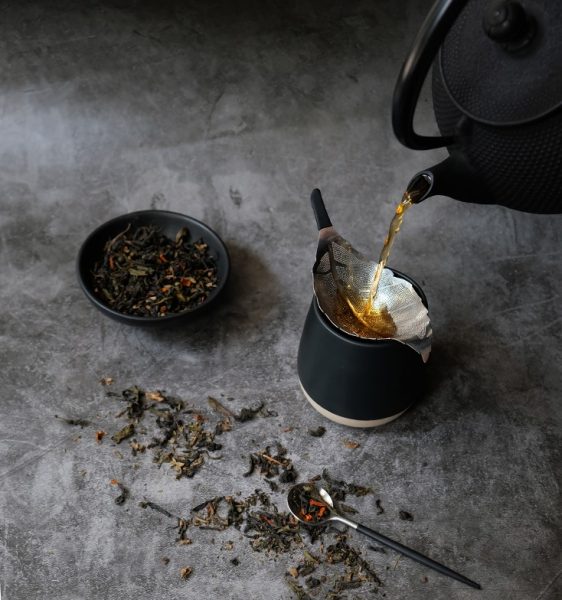 JOIN OUR COMMITMENT TO LOOSE LEAF TEA